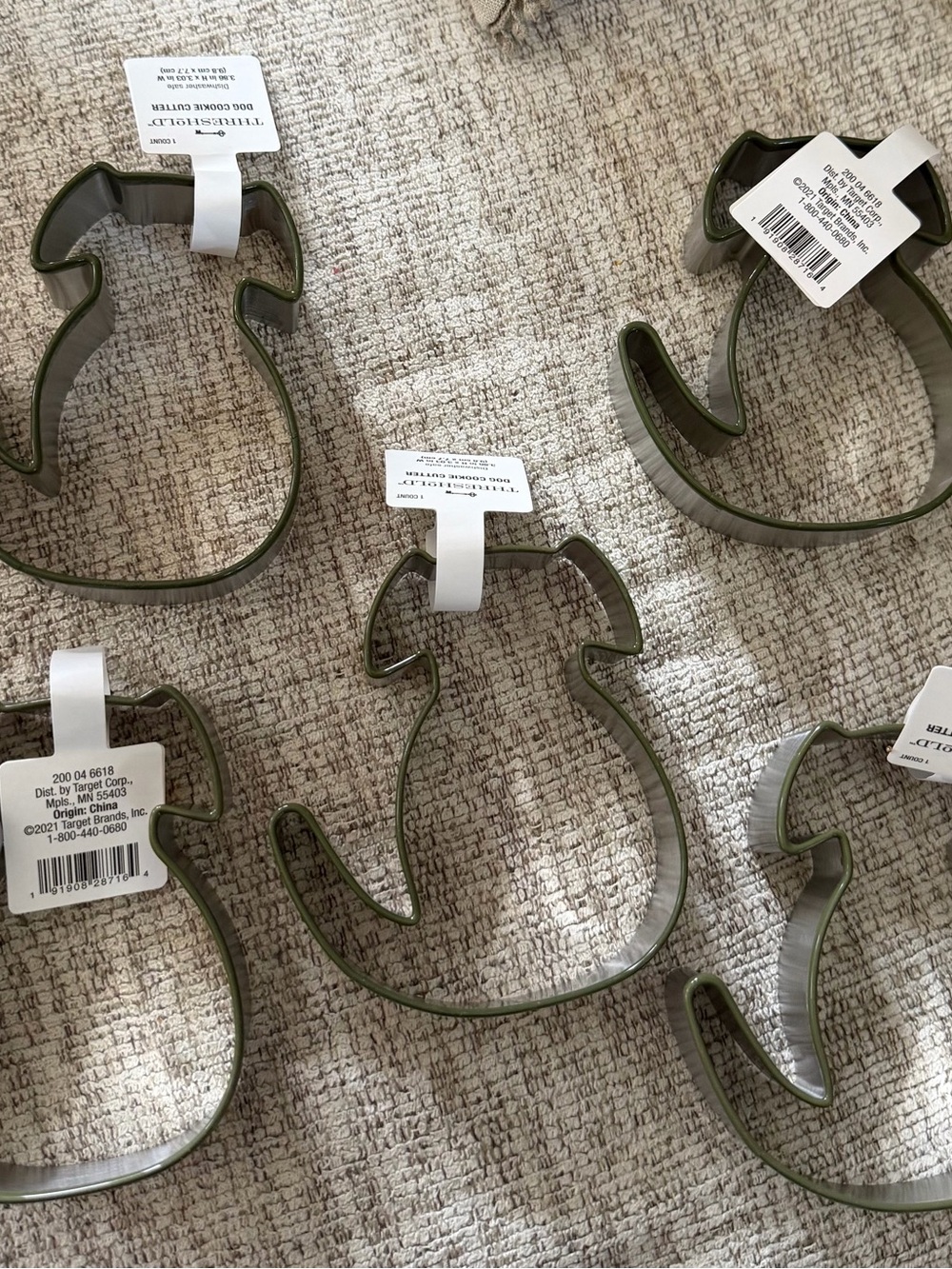 Threshold lot of 5 dog cookie cutters.